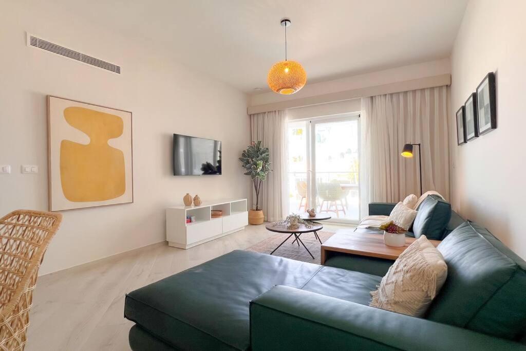 Brand New 3bdr Playa Coral Apartment *